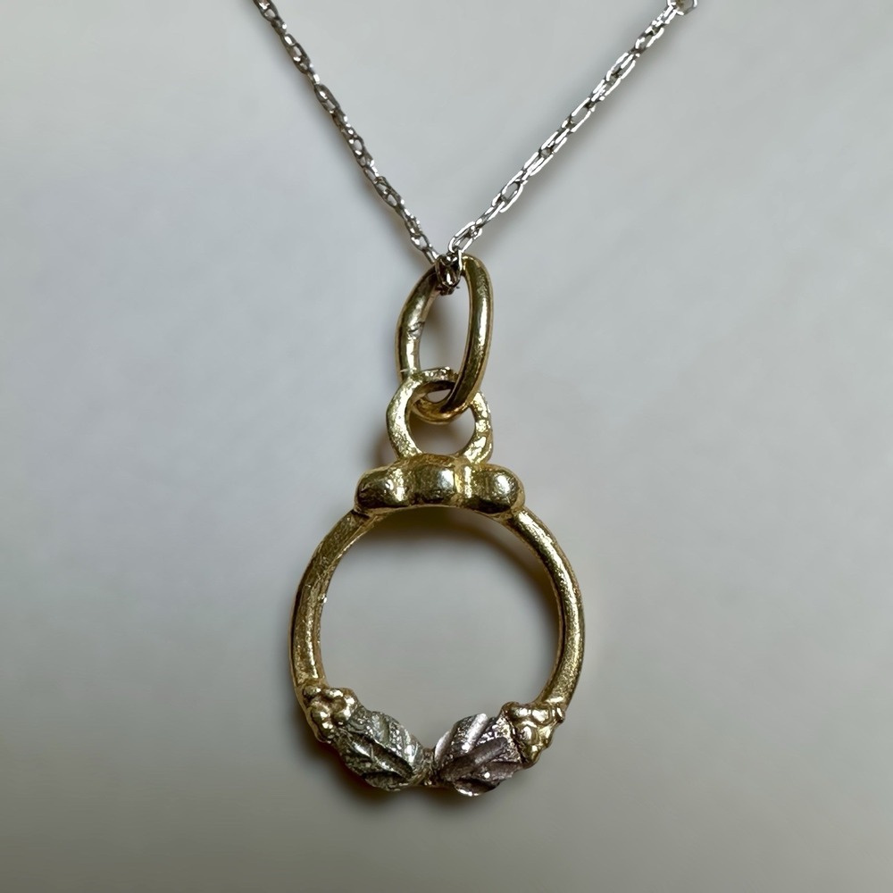 Vintage 12K Charm‎ Pendant 10K Necklace 20 Inch Leaf Solid Yellow Gold 0.8g MCM